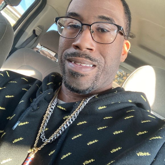 Meet your Posher, Jay - Picture 1 of 1